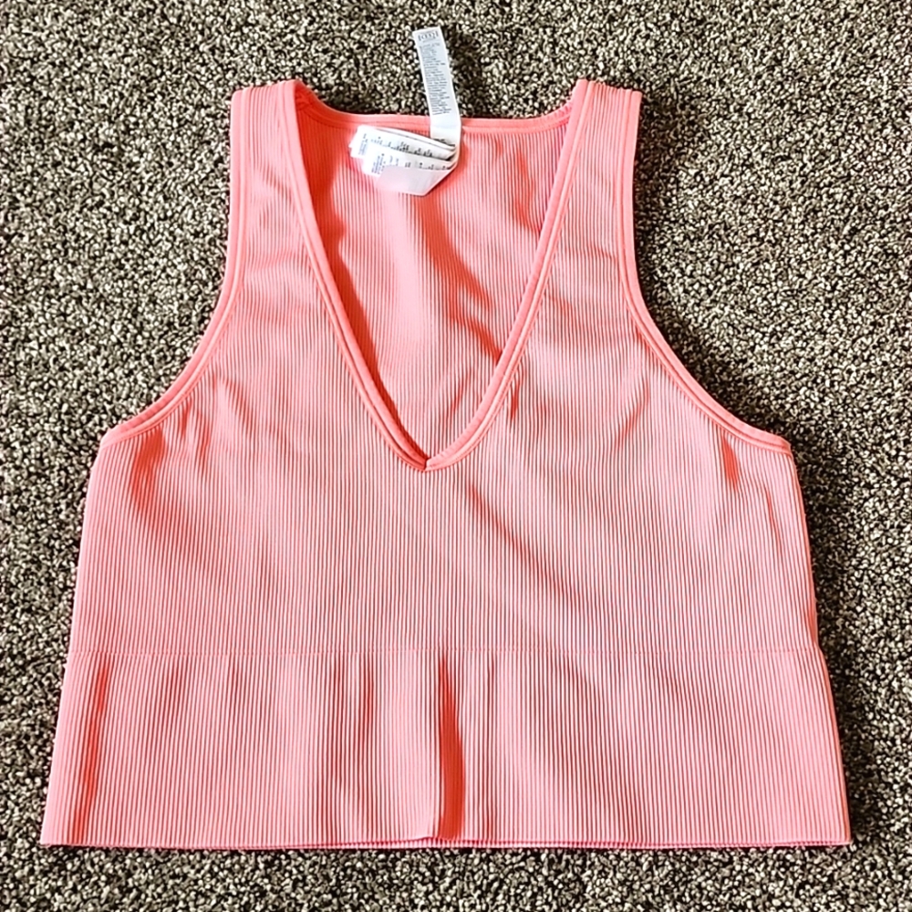 NWOT Athleta Aurora Crop Tank Top